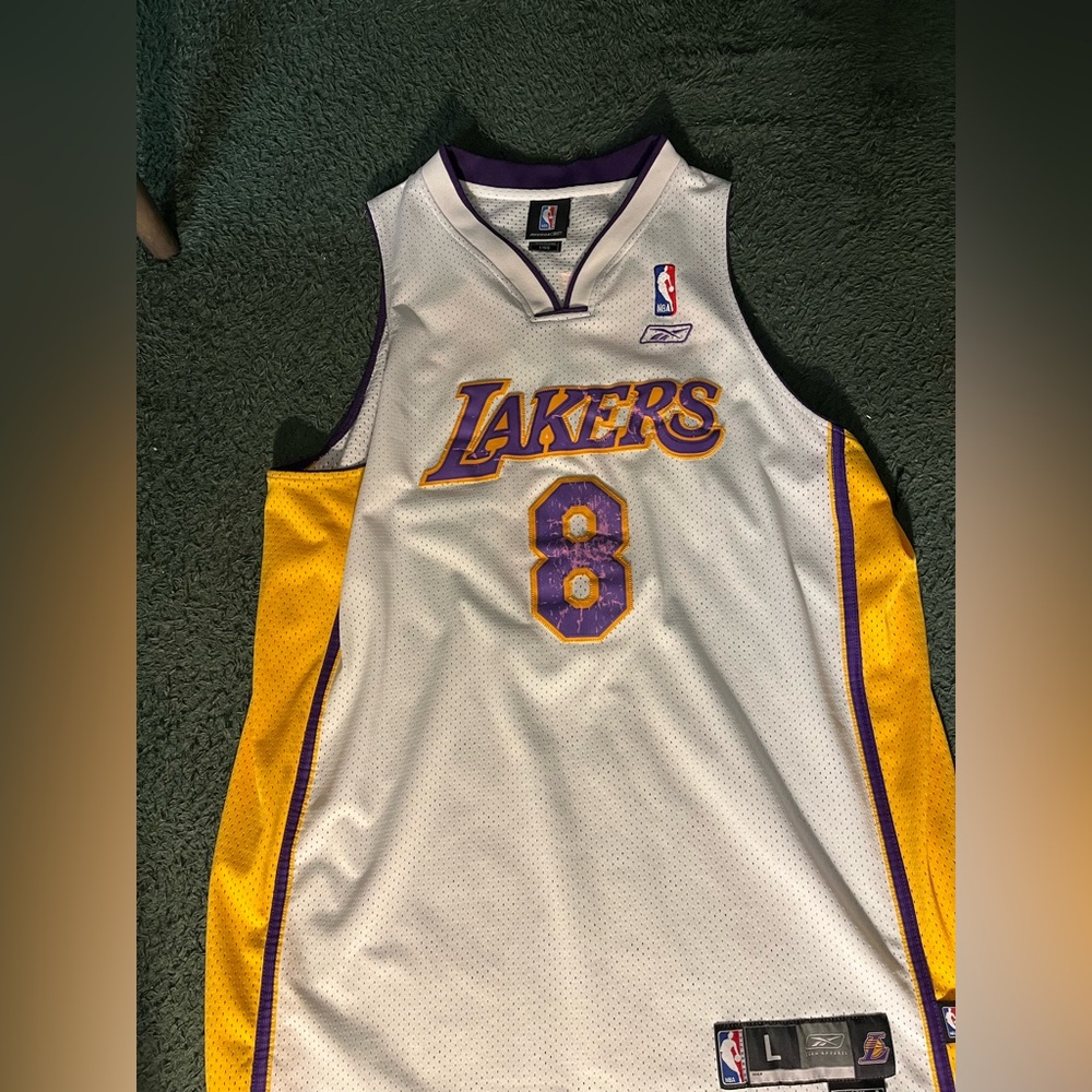 Reebok 2005-2006 Kobe Bryant #8 White Home Basketball Jersey Men’s Large